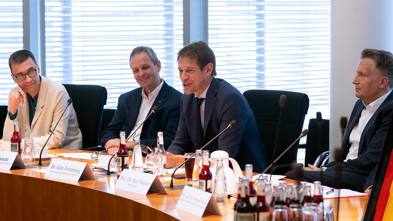 Wie die Medienlandschaft zur Freiheit zurückgeführt werden kann