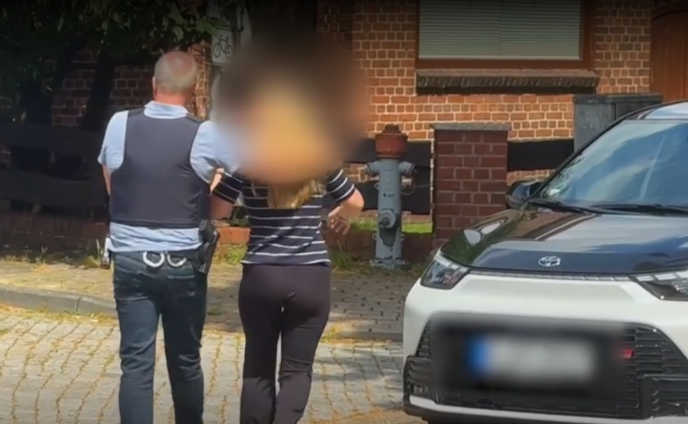 Untergetaucht: Warum ließ die Justiz die NGO-Fluchtwagenfahrerin von Stade überhaupt frei?