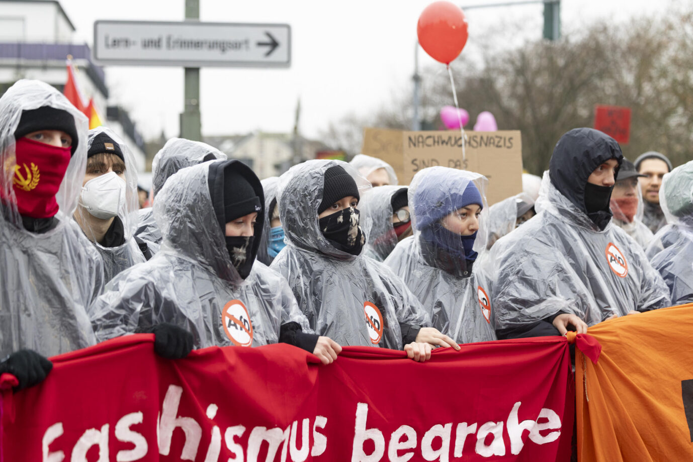 Anti-AfD-Bündnis gibt jetzt sogar Tips für Sprengstoffanschläge